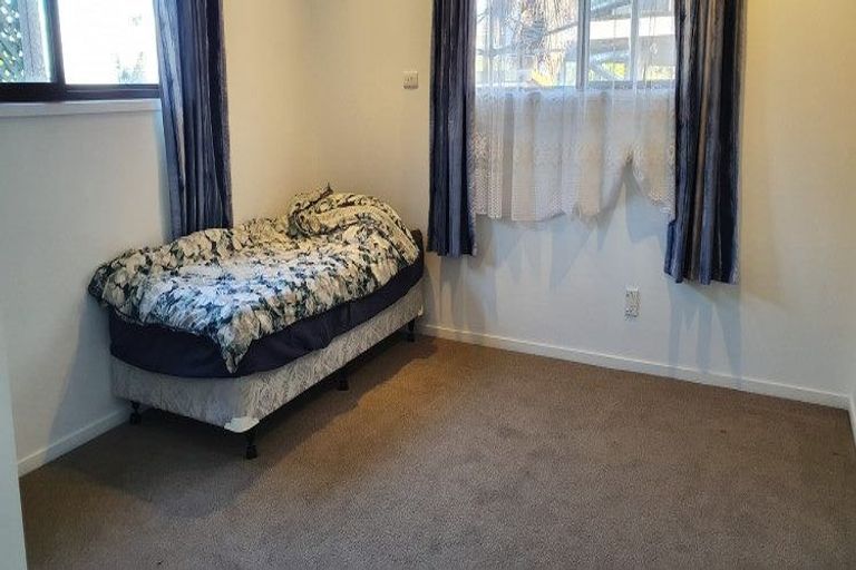 Photo of property in 157 Luckens Road, West Harbour, Auckland, 0618