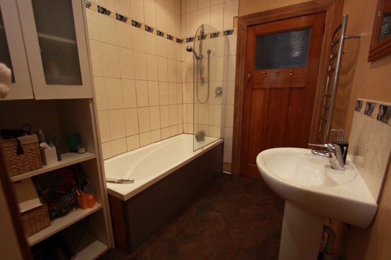 Photo of property in 9 Chesterton Street, Johnsonville, Wellington, 6037