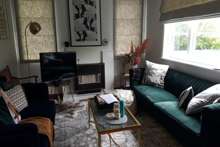 Photo of property in 3 Trevethick Grove, Woburn, Lower Hutt, 5010