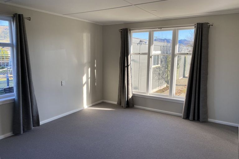 Photo of property in 4 Smith Street, Waimate, 7924