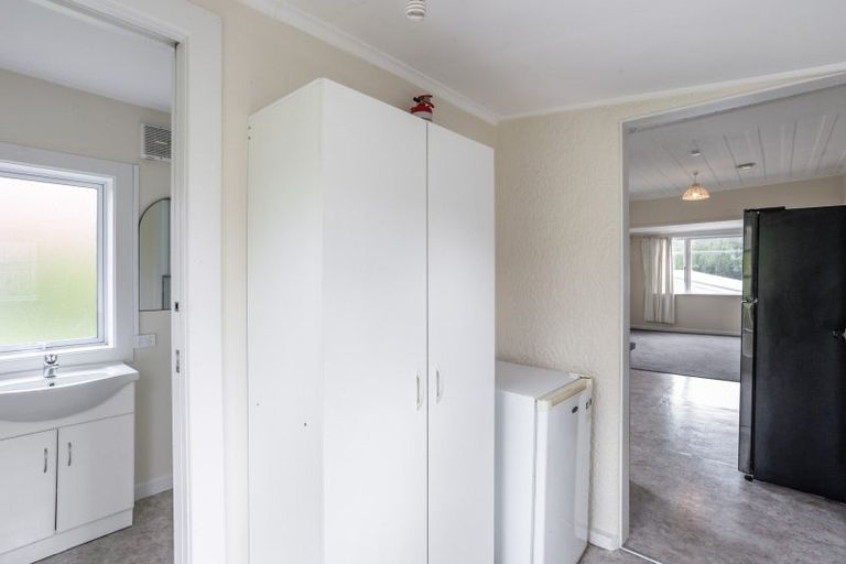 Photo of property in 160 Main South Road, Green Island, Dunedin, 9018