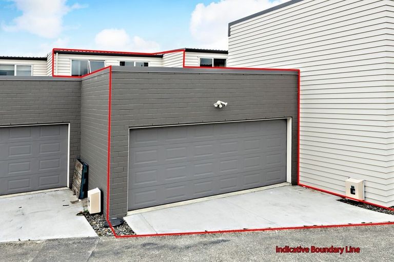 Photo of property in 11 Taupinga Way, Takanini, 2112