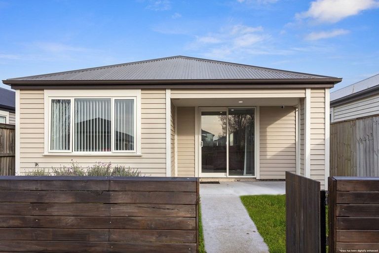 Photo of property in 3 Pounamu Place, Pegasus, 7612