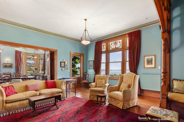 Photo of property in 25 Fairview Crescent, Kelburn, Wellington, 6012