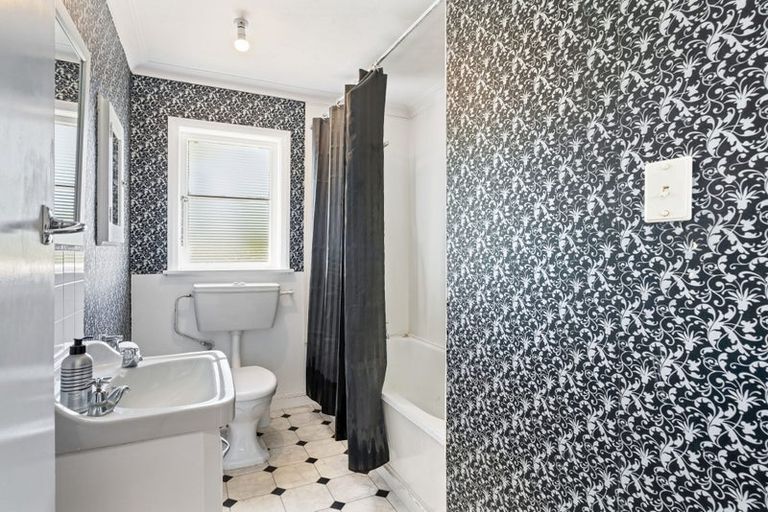 Photo of property in 32 Elizabeth Street, Levin, 5510