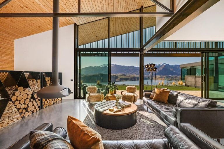 Photo of property in 68 Sicilian Lane, Lake Hayes, Queenstown, 9371