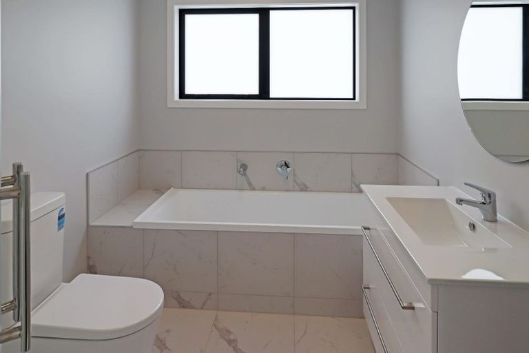 Photo of property in 47b Pine Avenue, Ebdentown, Upper Hutt, 5018