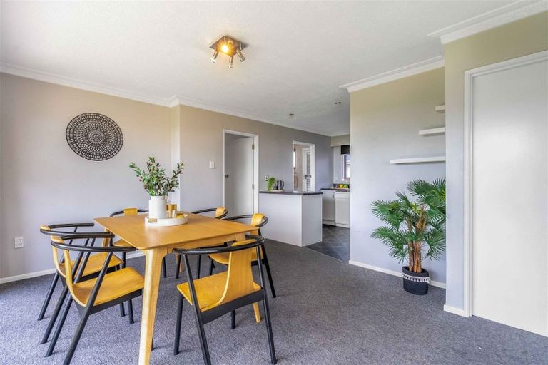 Photo of property in 4 Crowther Crescent, Heidelberg, Invercargill, 9812