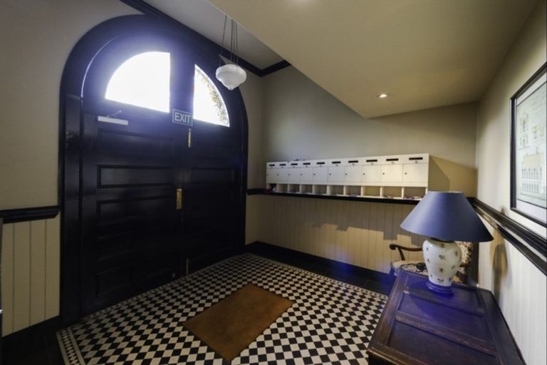 Photo of property in Whitmore Apartments, 7c Stout Street, Wellington Central, Wellington, 6011