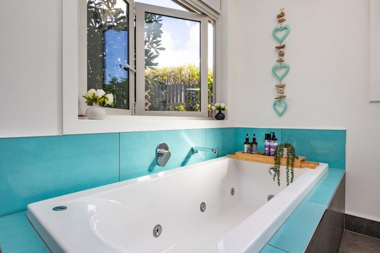 Photo of property in 7a Weber Place, Roslyn, Palmerston North, 4414