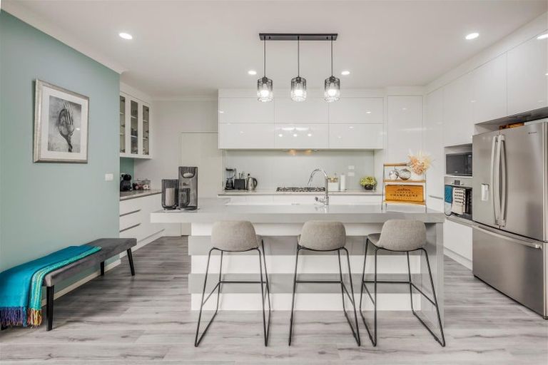 Photo of property in 23 Nightingale Road, Flat Bush, Auckland, 2019