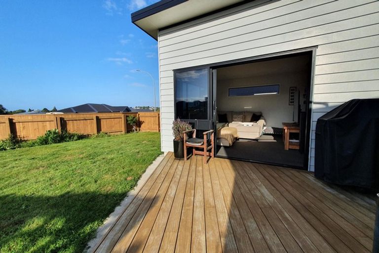 Photo of property in 69 Cyrus Street, Whalers Gate, New Plymouth, 4310