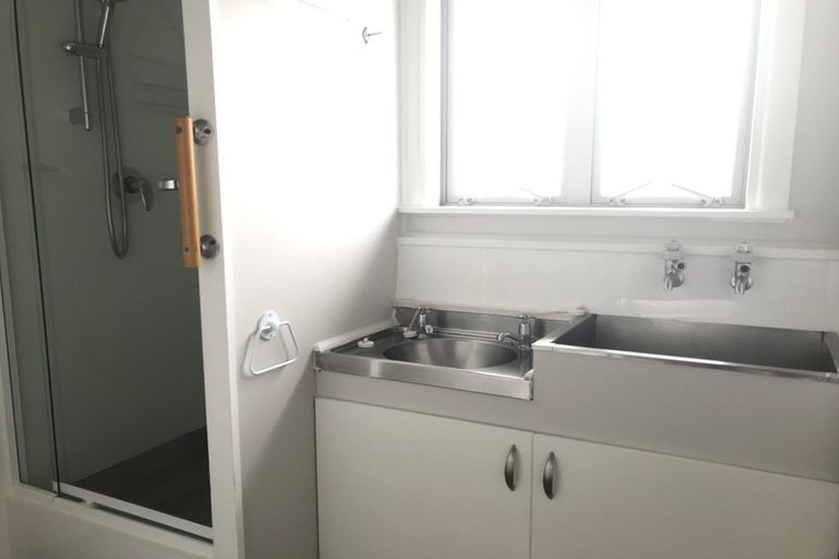 Photo of property in 8/124 Kolmar Road, Papatoetoe, Auckland, 2025