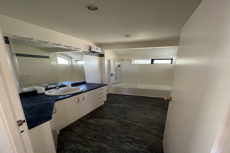 Photo of property in 32a Francis Road, Paraparaumu Beach, Paraparaumu, 5032