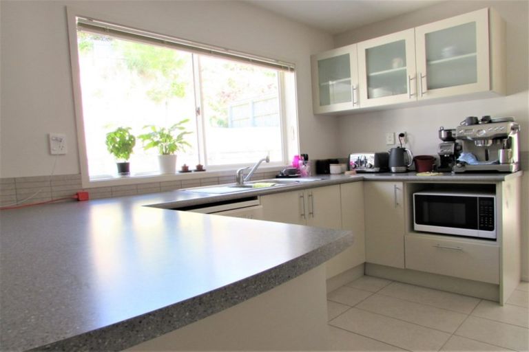 Photo of property in 48 Tongariro Drive, Aotea, Porirua, 5024