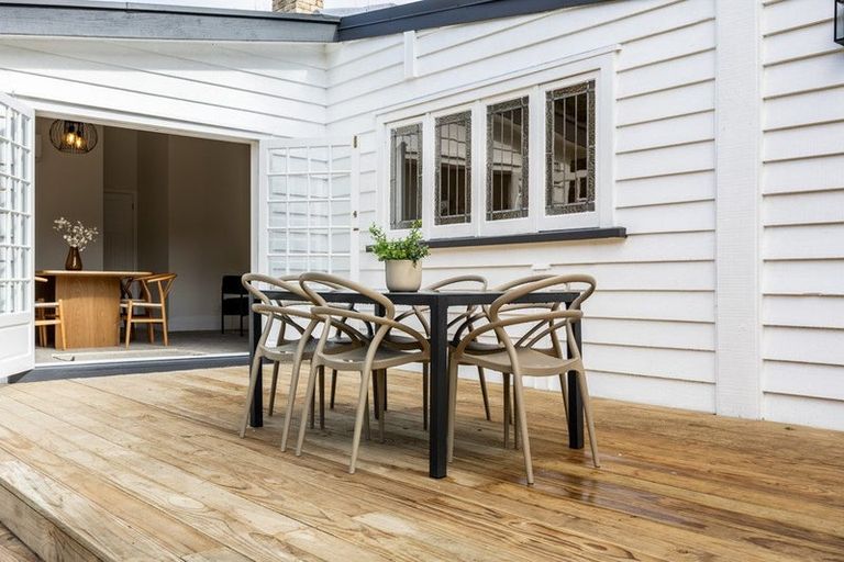 Photo of property in 2 Centennial Park Road, Wellsford, 0900