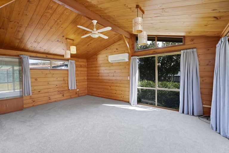 Photo of property in 33 Kowhai Street, Inglewood, 4330