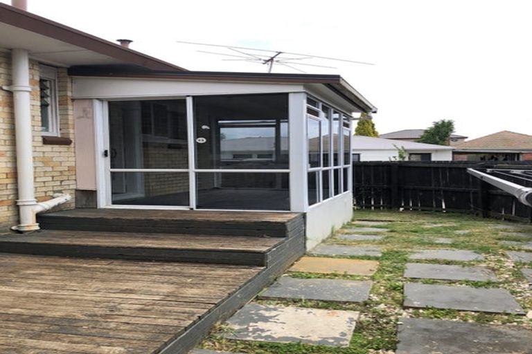 Photo of property in 17 Viola Avenue, Mangere East, Auckland, 2024