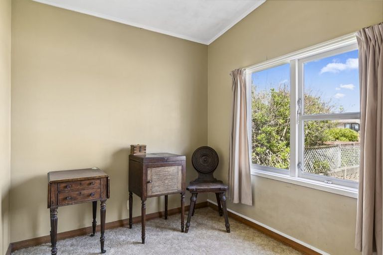 Photo of property in 2 Ontario Street, Kingston, Wellington, 6021