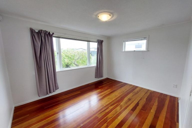 Photo of property in 294 Rangatira Road, Beach Haven, Auckland, 0626