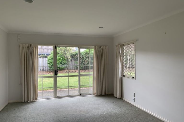 Photo of property in 13 Moss Crescent, Takanini, 2112