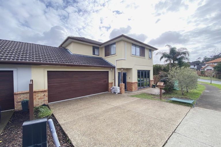 Photo of property in 21 Greenbough Lane, Greenhithe, Auckland, 0632