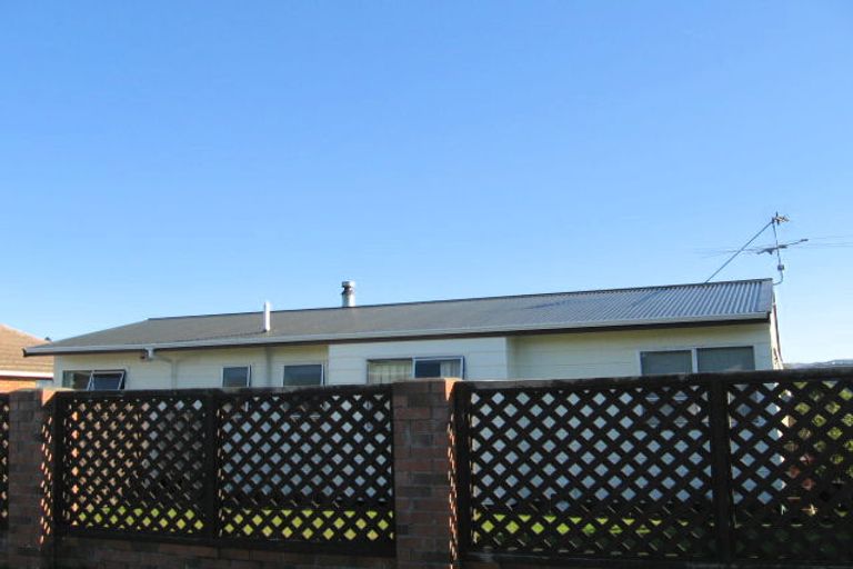 Photo of property in 193 Holborn Drive, Stokes Valley, Lower Hutt, 5019