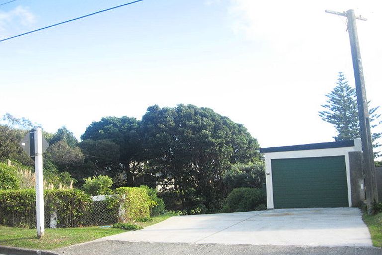 Photo of property in 52 Ames Street, Paekakariki, 5034