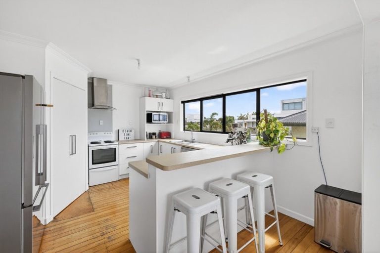 Photo of property in 4 Oceanbeach Road, Mount Maunganui, 3116