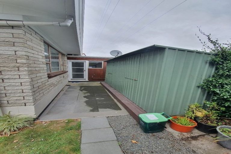 Photo of property in 1/28 Balgowan Terrace, Conifer Grove, Takanini, 2112