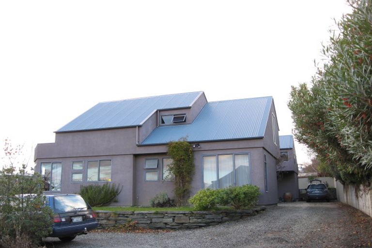 Photo of property in 3b Enright Lane, Queenstown, 9300