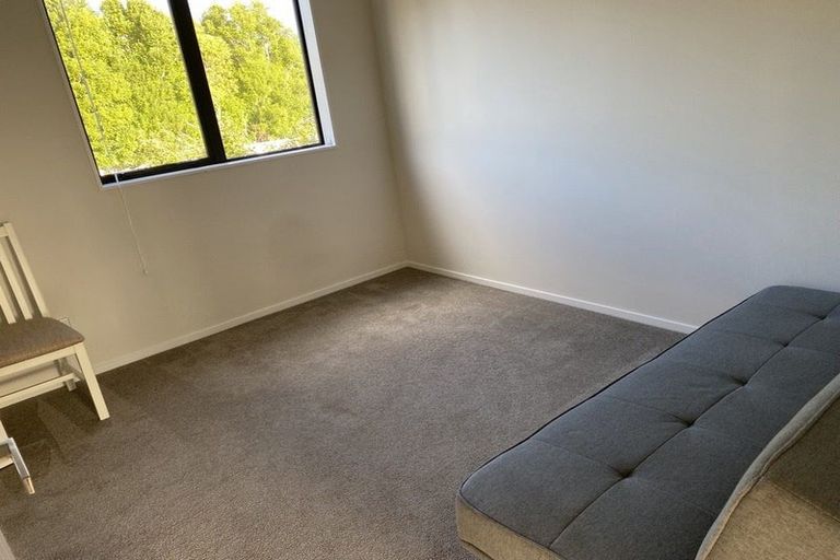 Photo of property in 4/16 Albany Highway, Greenhithe, Auckland, 0632