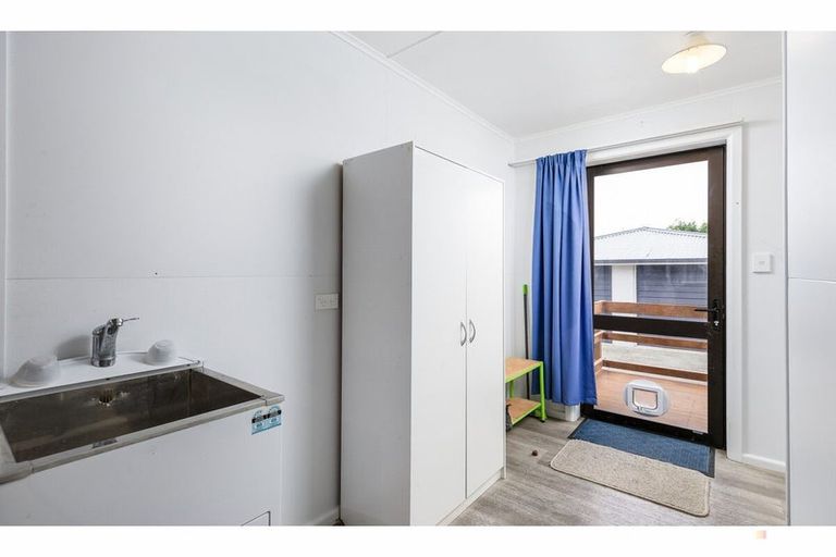 Photo of property in 6 Durham Street, Waimate, 7924