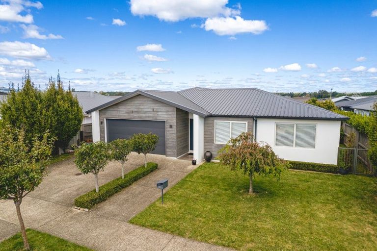 Photo of property in 72 Penetaka Heights, Pyes Pa, Tauranga, 3112