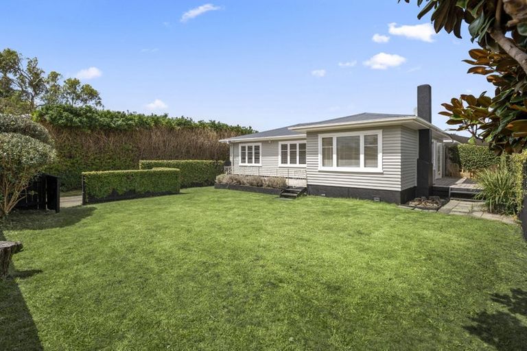 Photo of property in 1/50 Muir Avenue, Mangere Bridge, Auckland, 2022