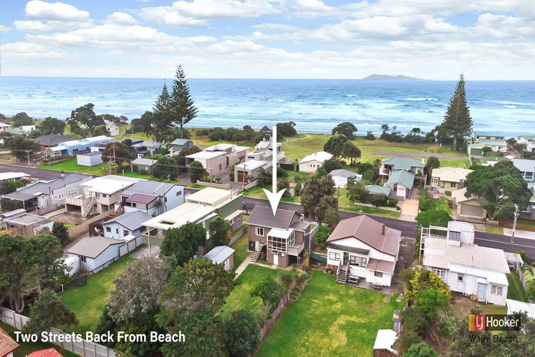 Photo of property in 18 Dillon Street, Waihi Beach, 3611