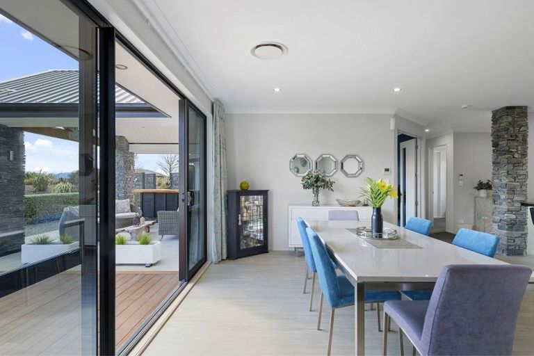 Photo of property in 29 Whitcombe Place, Darfield, 7571