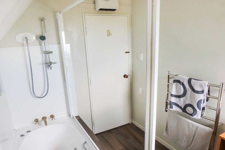 Photo of property in 27 Belleview Terrace, Mount Pleasant, Christchurch, 8081