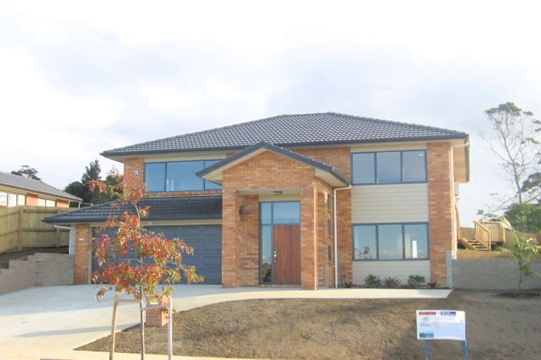 Photo of property in 36 Sapperton Drive, Henderson, Auckland, 0612