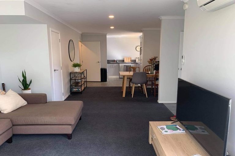 Photo of property in 2/52 Cook Street, Hamilton East, Hamilton, 3216