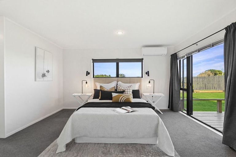 Photo of property in 23 Brookesmith Drive, Waiuku, 2123