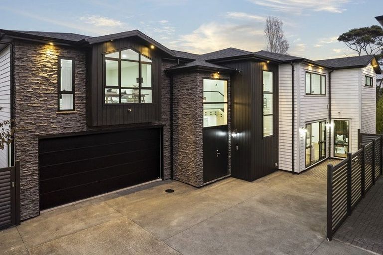 Photo of property in 10b Stratford Avenue, Milford, Auckland, 0620