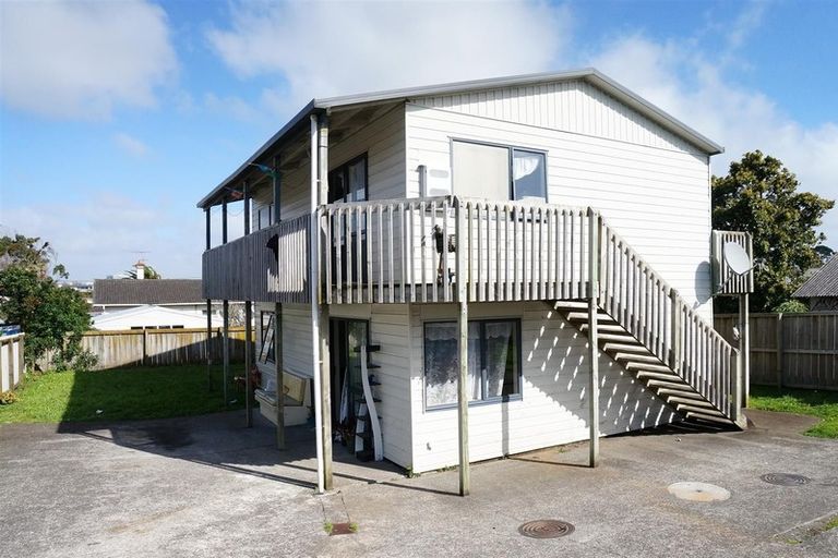 Photo of property in 15 Hokonui Road, Otahuhu, Auckland, 1062