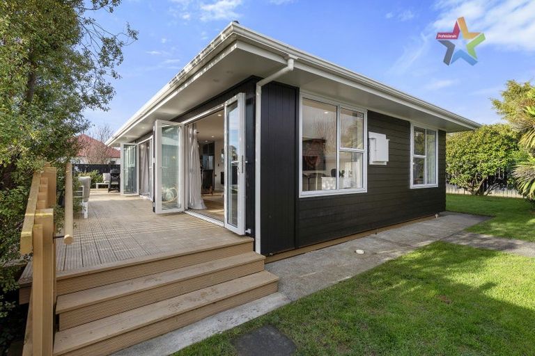 Photo of property in 2/74 Dyer Street, Epuni, Lower Hutt, 5011