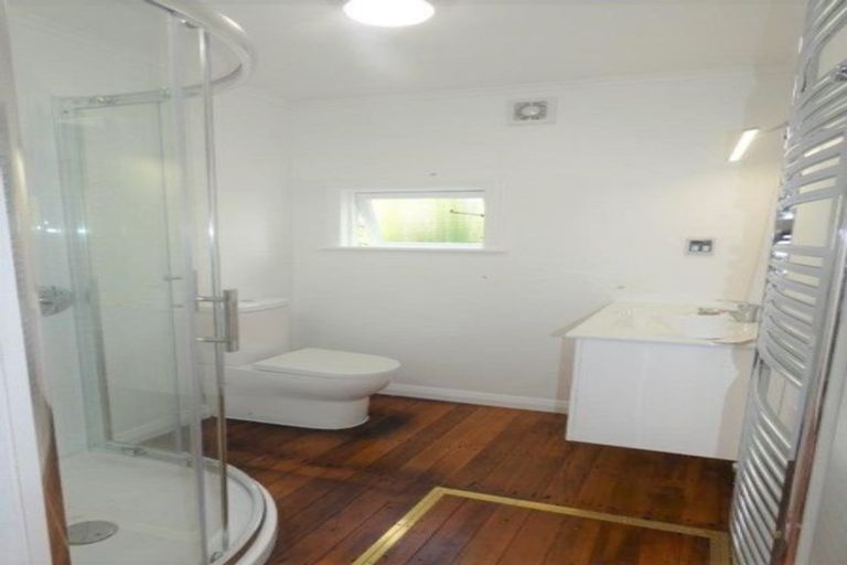 Photo of property in 93 Karori Road, Karori, Wellington, 6012