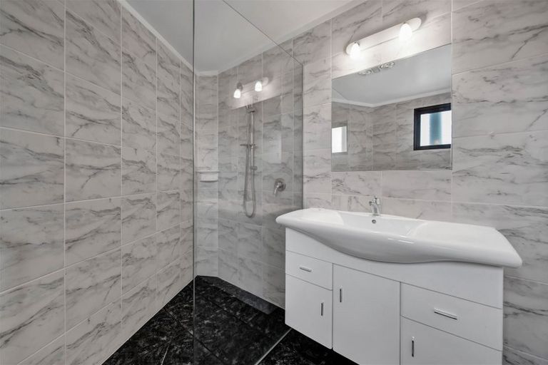 Photo of property in 5a La Salle Drive, Westown, New Plymouth, 4310