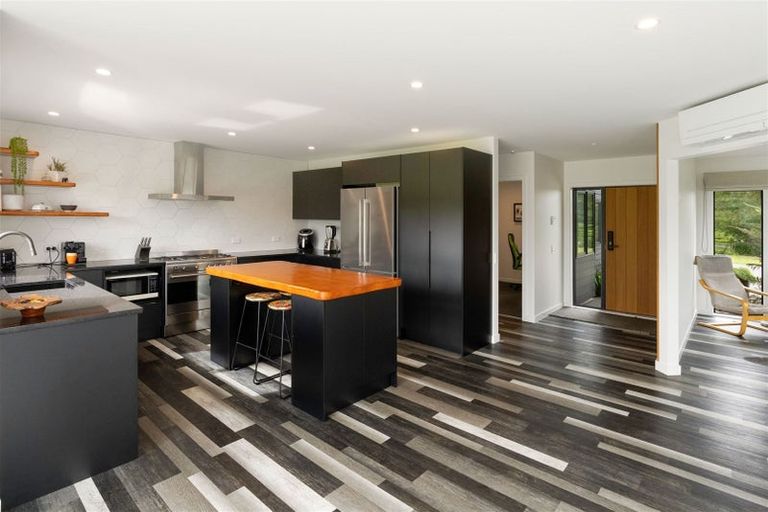 Photo of property in 24 Ivy Lane, Ohau, Levin, 5570