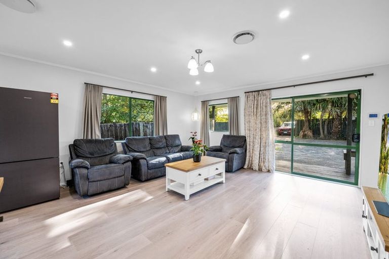 Photo of property in 468a Great South Road, Opaheke, Papakura, 2113