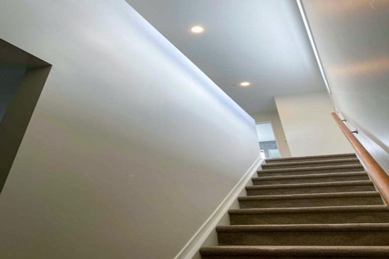 Photo of property in 50 Craigs Way, Hobsonville, Auckland, 0616