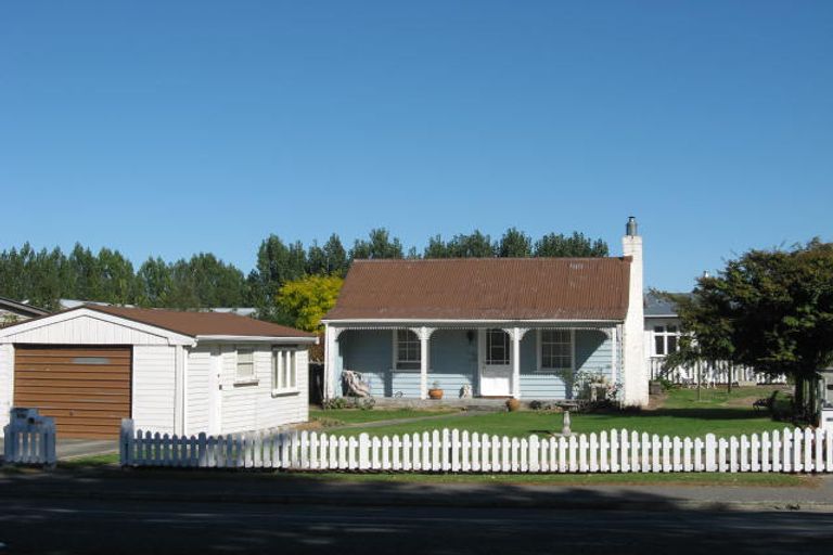 Photo of property in 210b Talbot Street, Geraldine, 7930